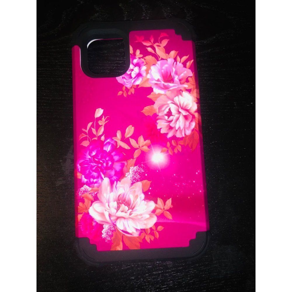 Brand New Burgundy Flower Pattern iPhone‎ 11 Pro Max / Phone Accessories